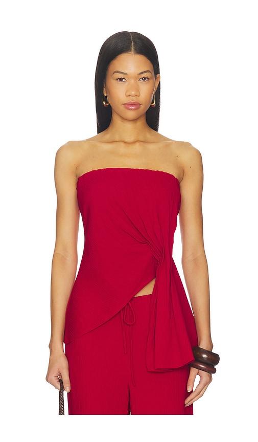 sovere aine top in red.