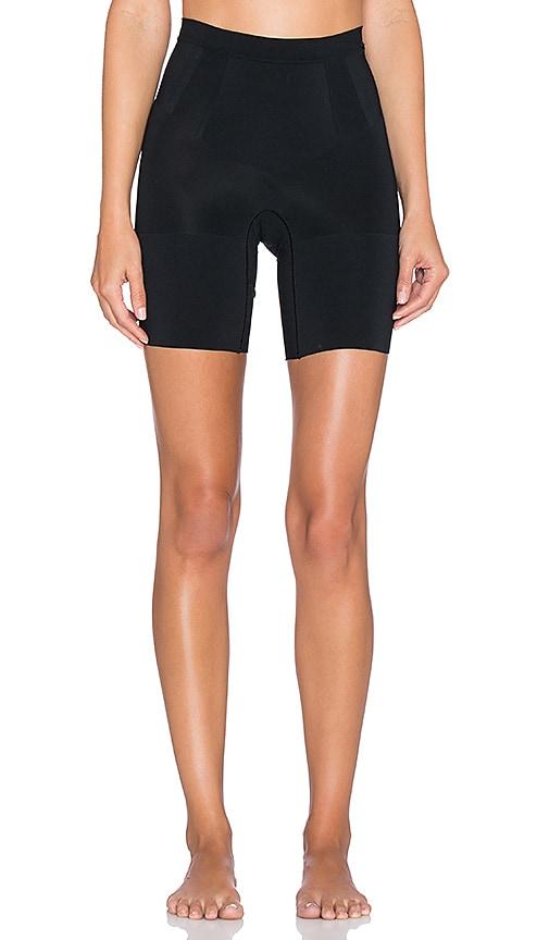 spanx spanxsculptâ¢ oncore mid-thigh short in black.
