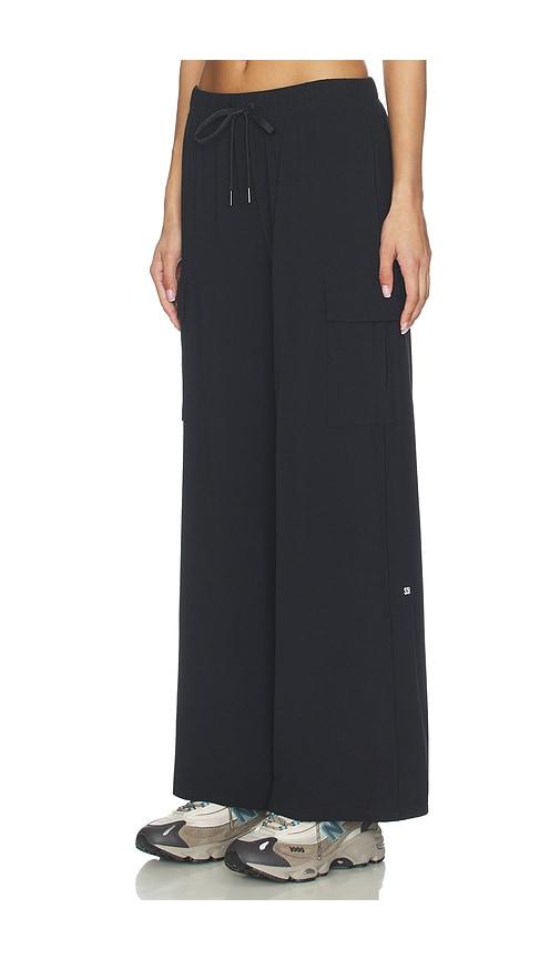 splits59 alex airweight cargo pant in black.