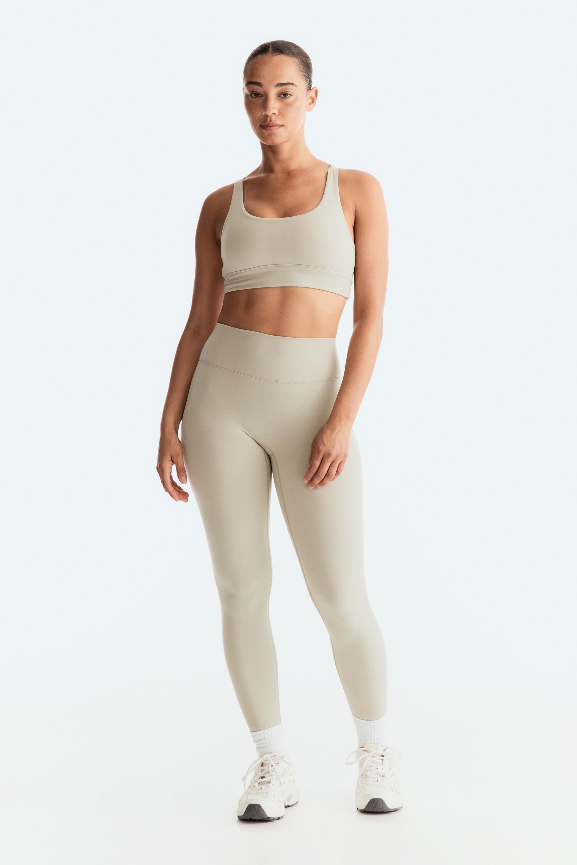 sports leggings with softmove™