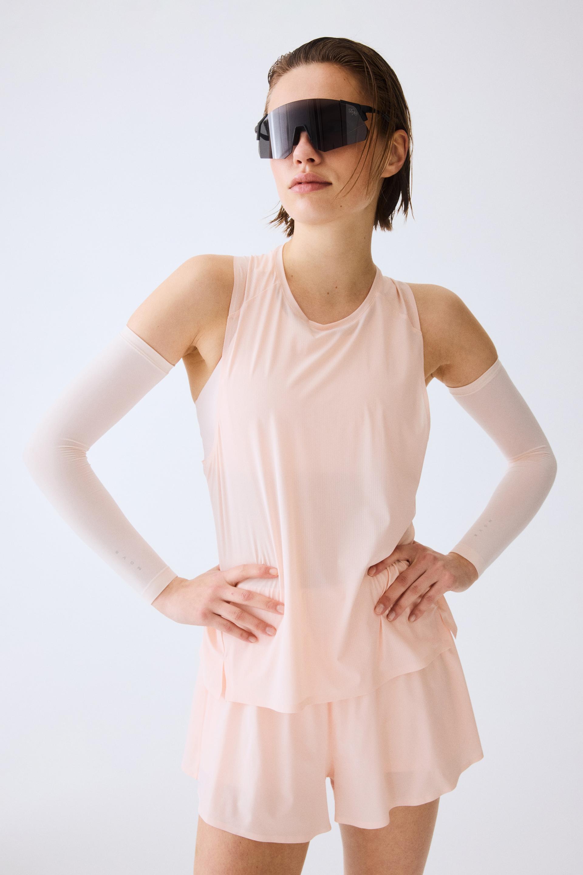 sports tank top with drymove™