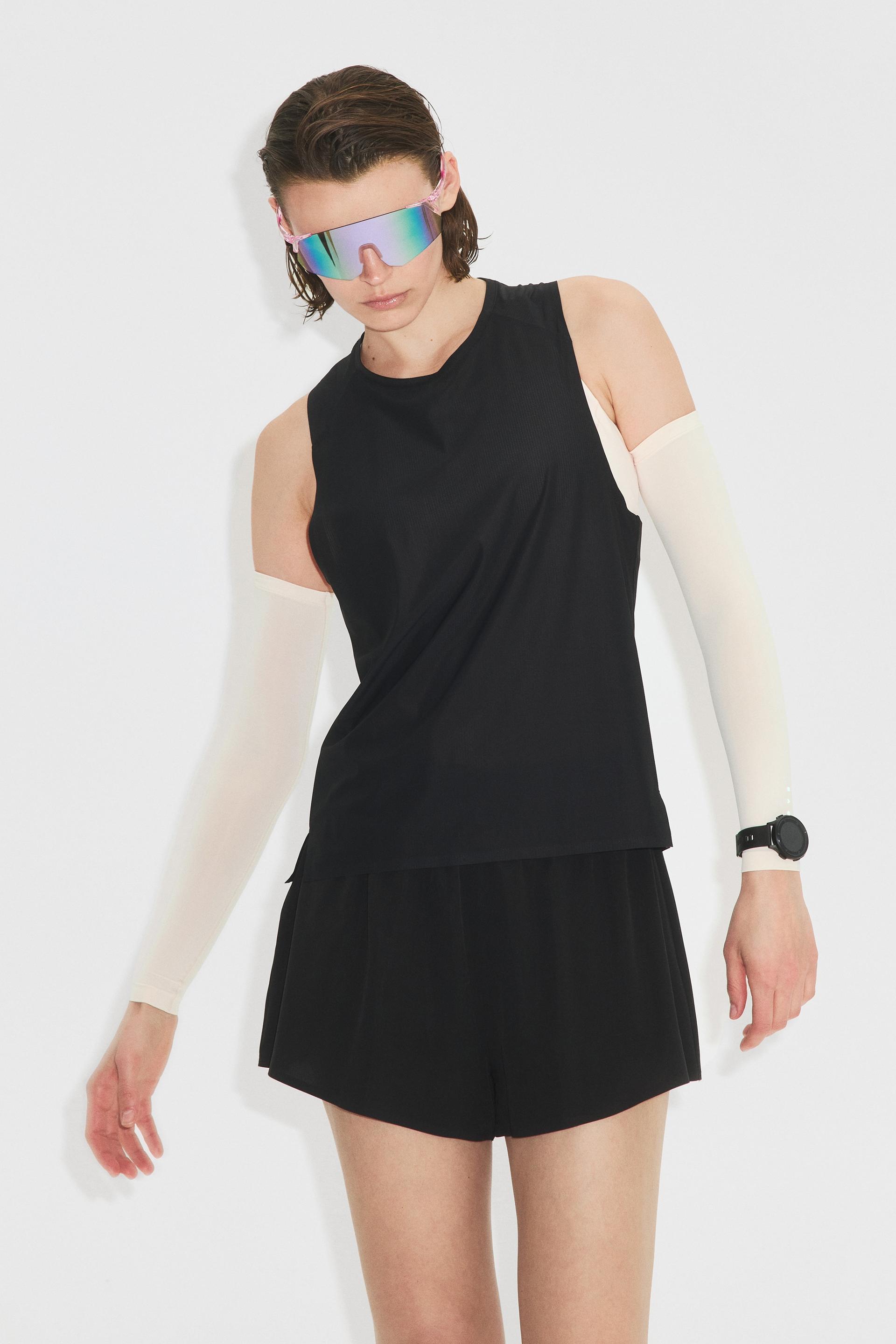 sports tank top with drymove™