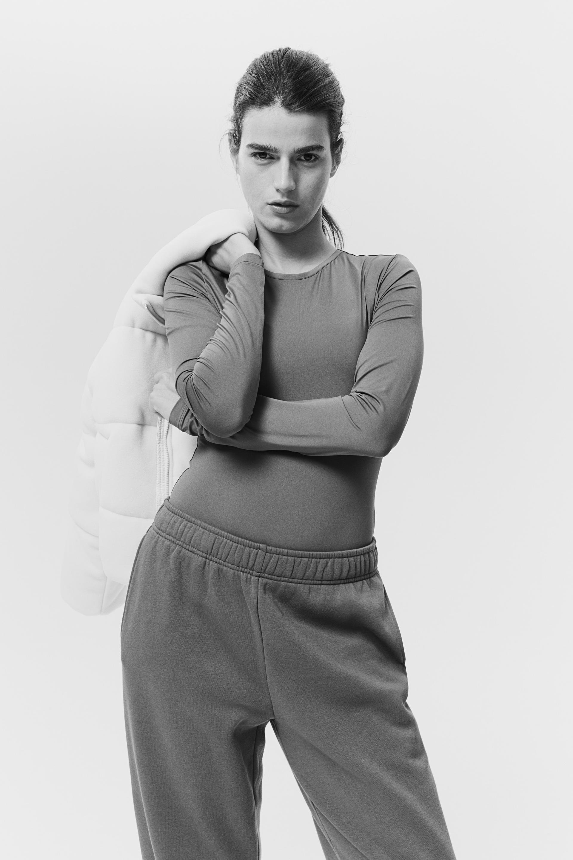sports top in drymove™