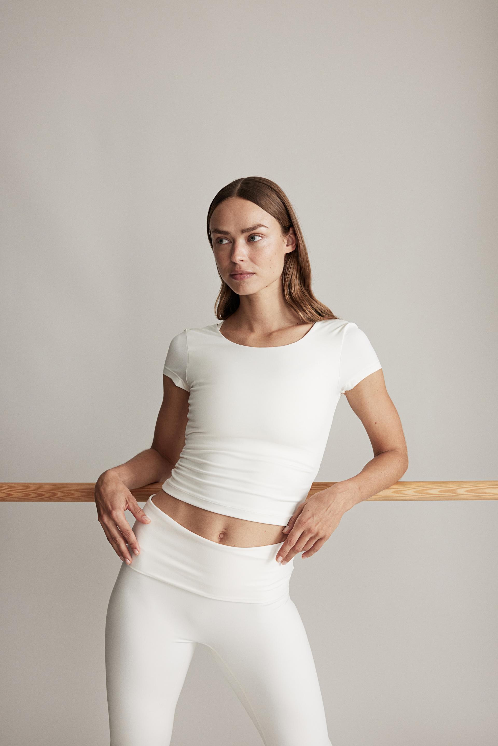 sports top in softmove™