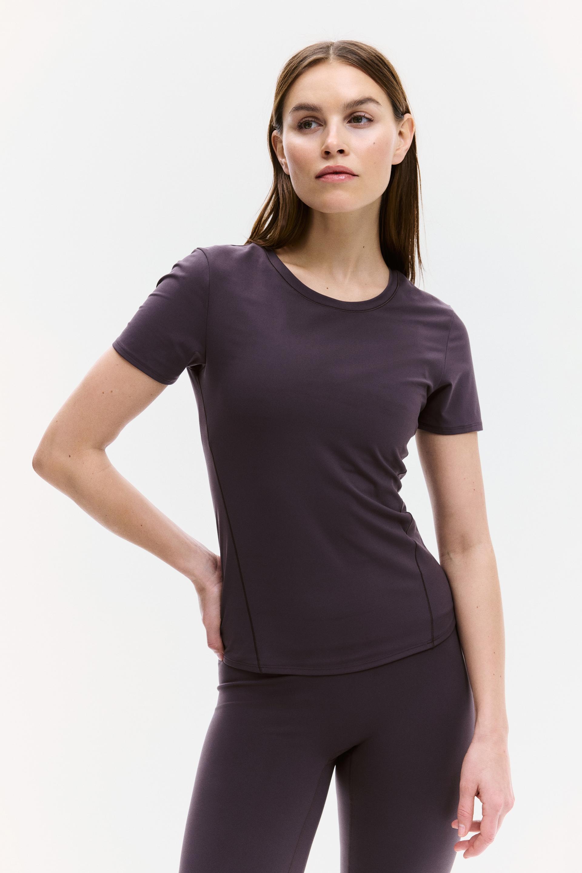 sports top with drymove™