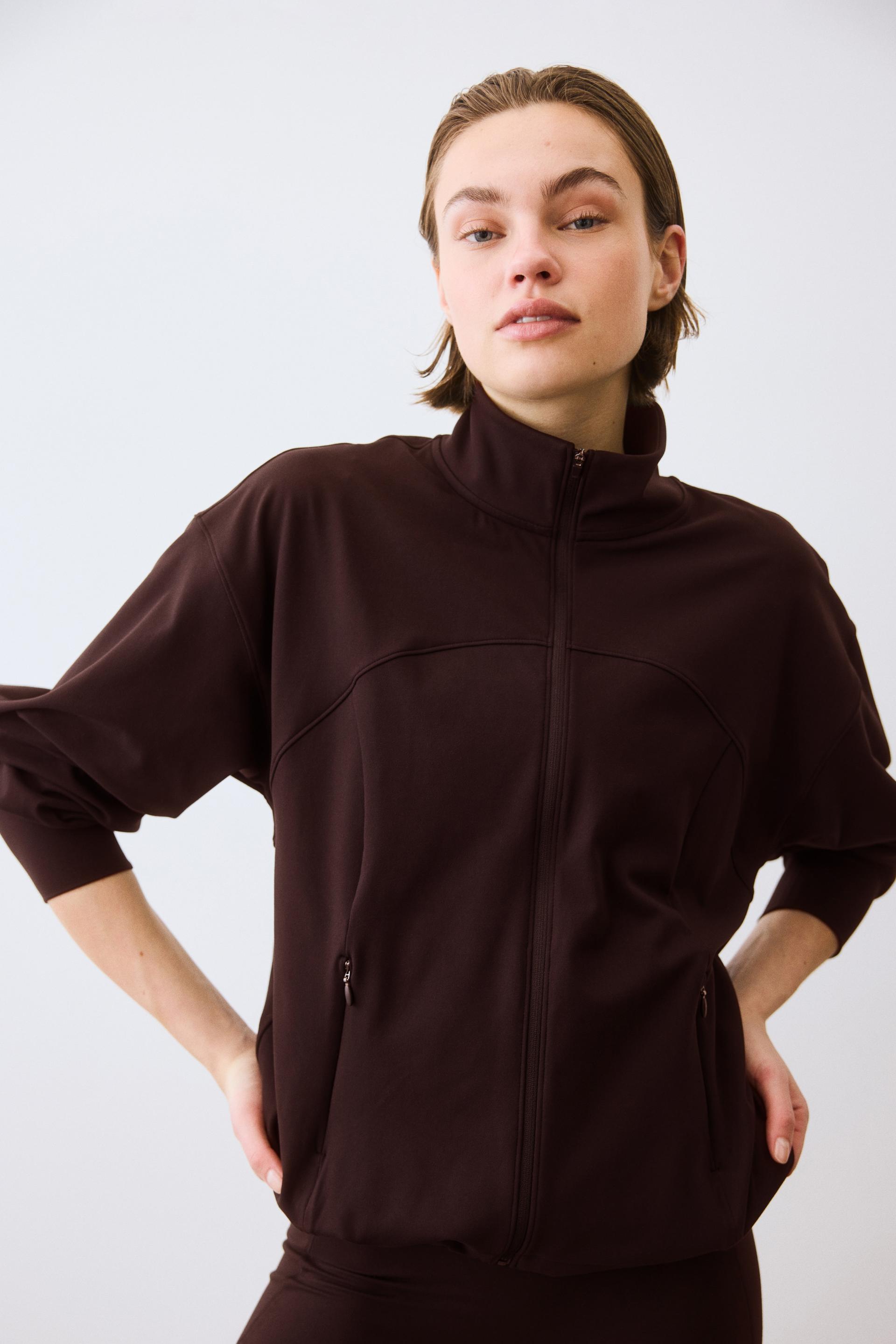 sports track jacket with softmove™