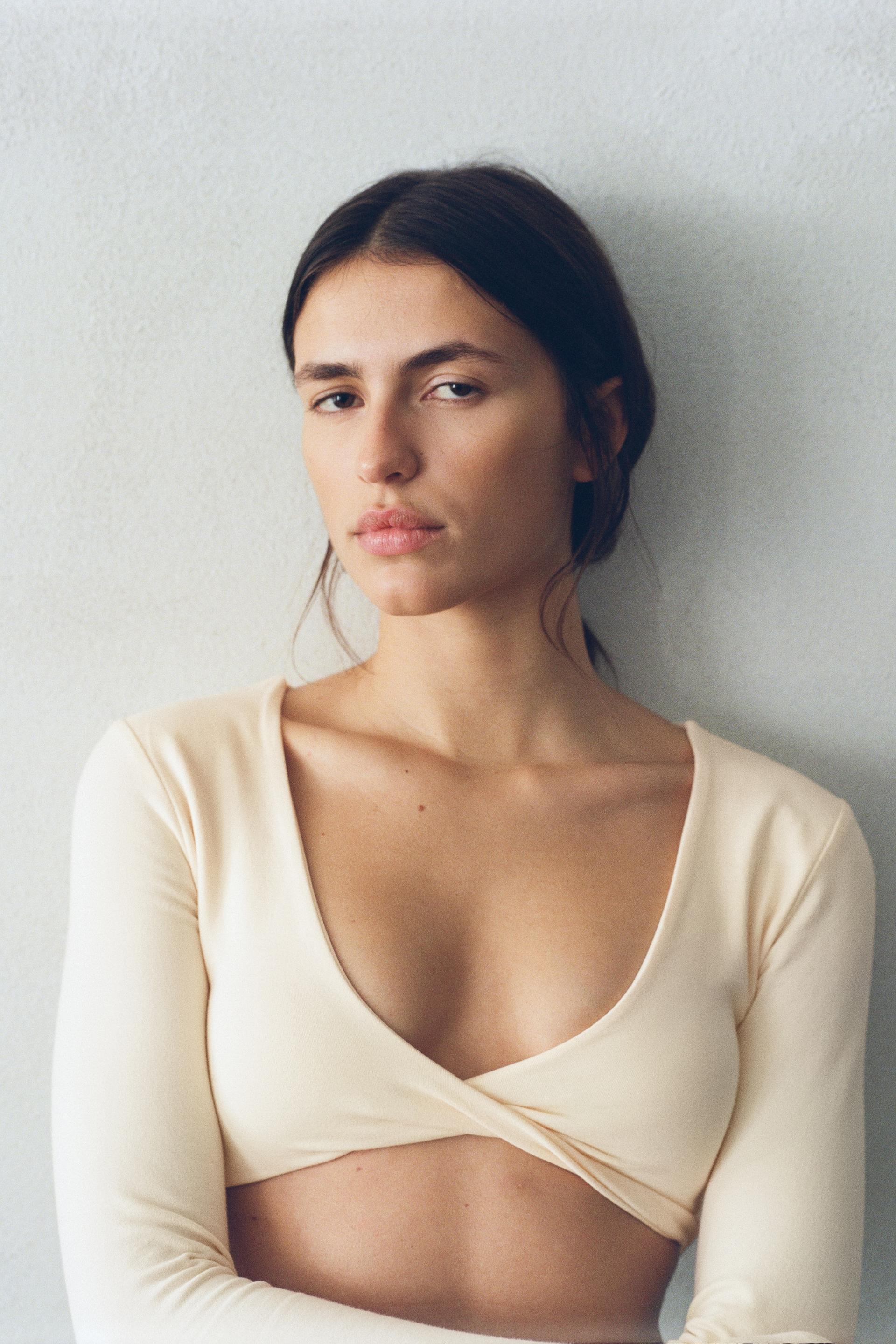 sports twist top with drymove™