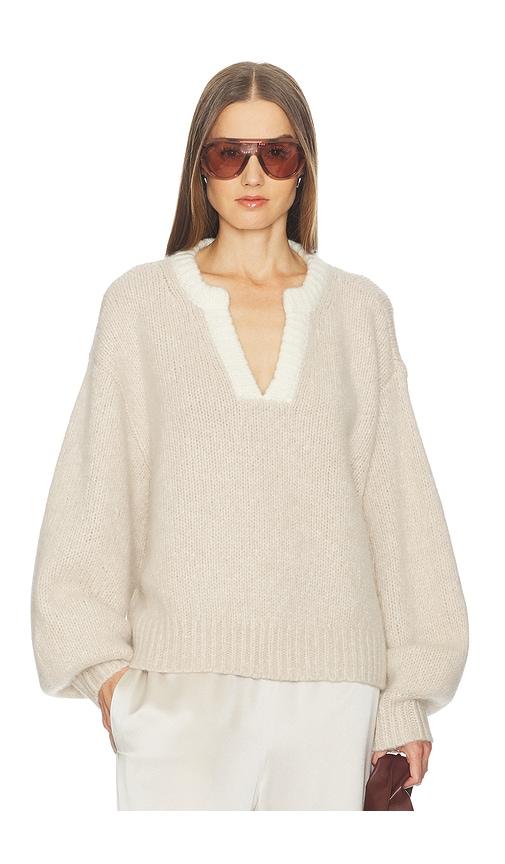 srg caylea oversized sweater in beige.