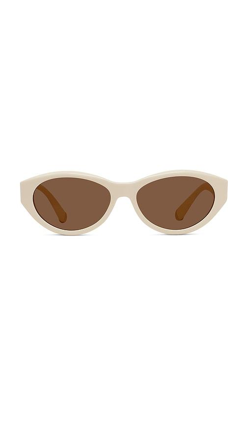 stella mccartney medallion sunglasses in ivory.