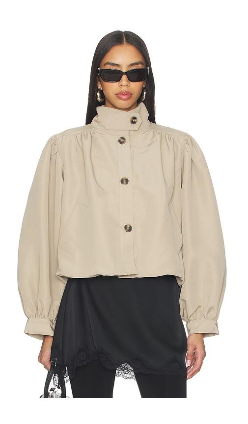 steve madden deedee jacket in tan.