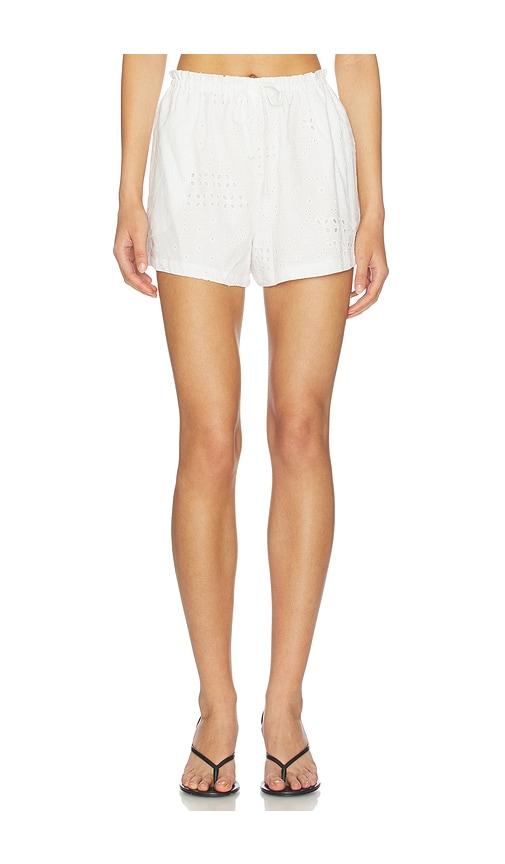 steve madden lou short in white.
