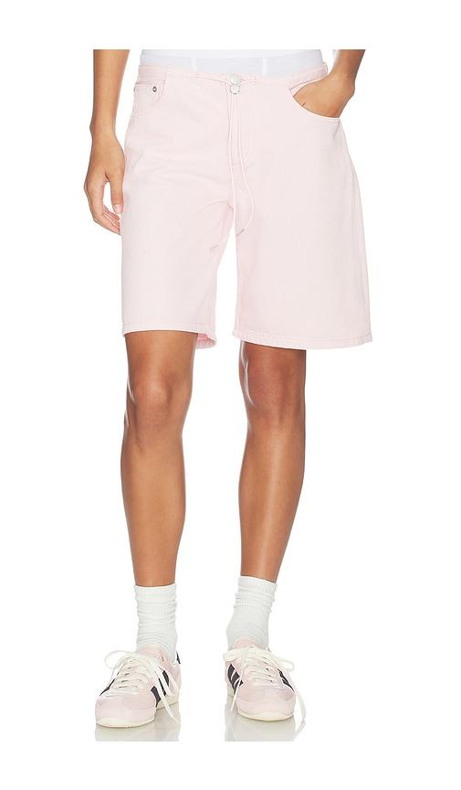 still here cool mid rise shorts in pink.