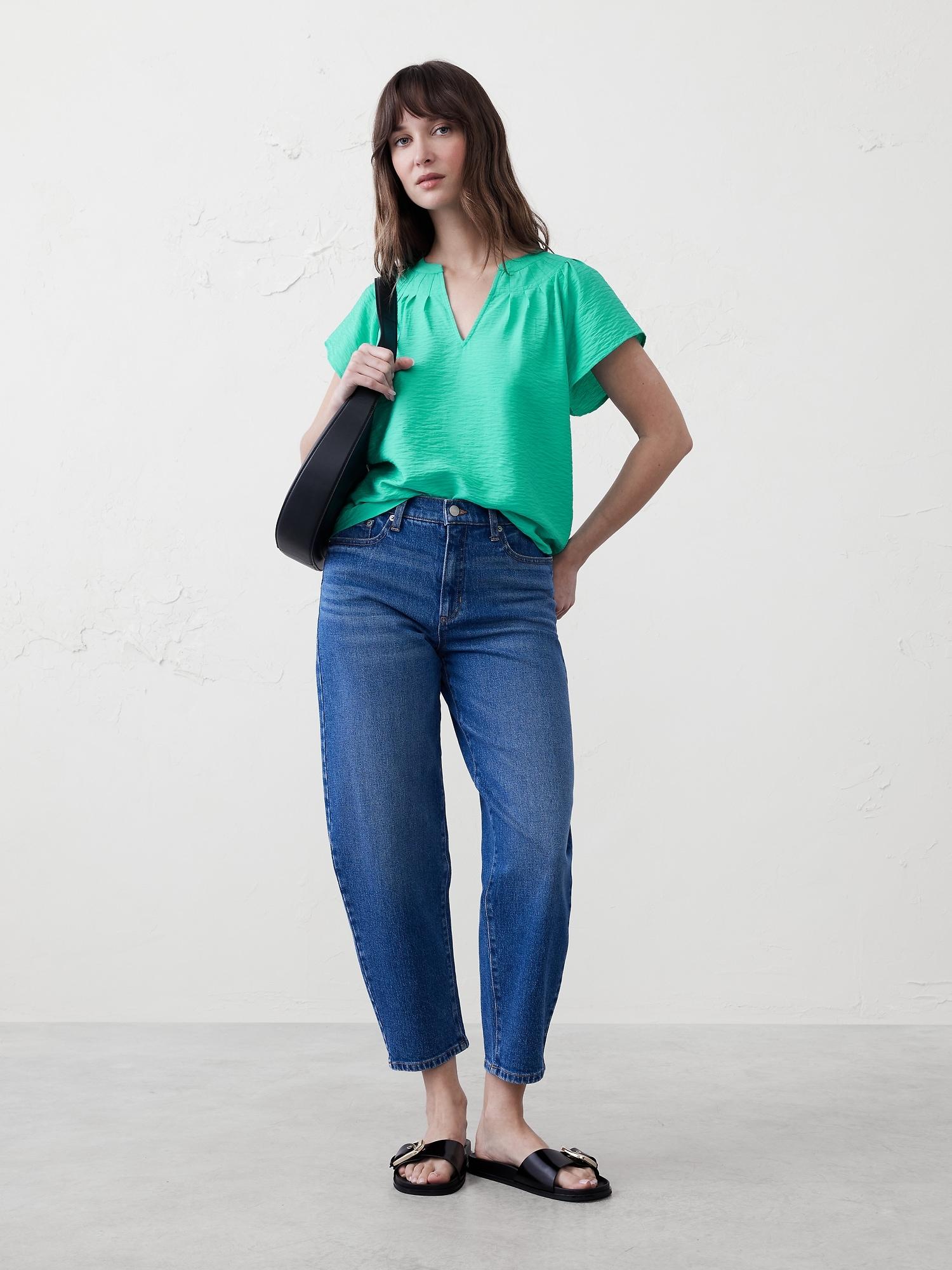 stitched pleat-neck top