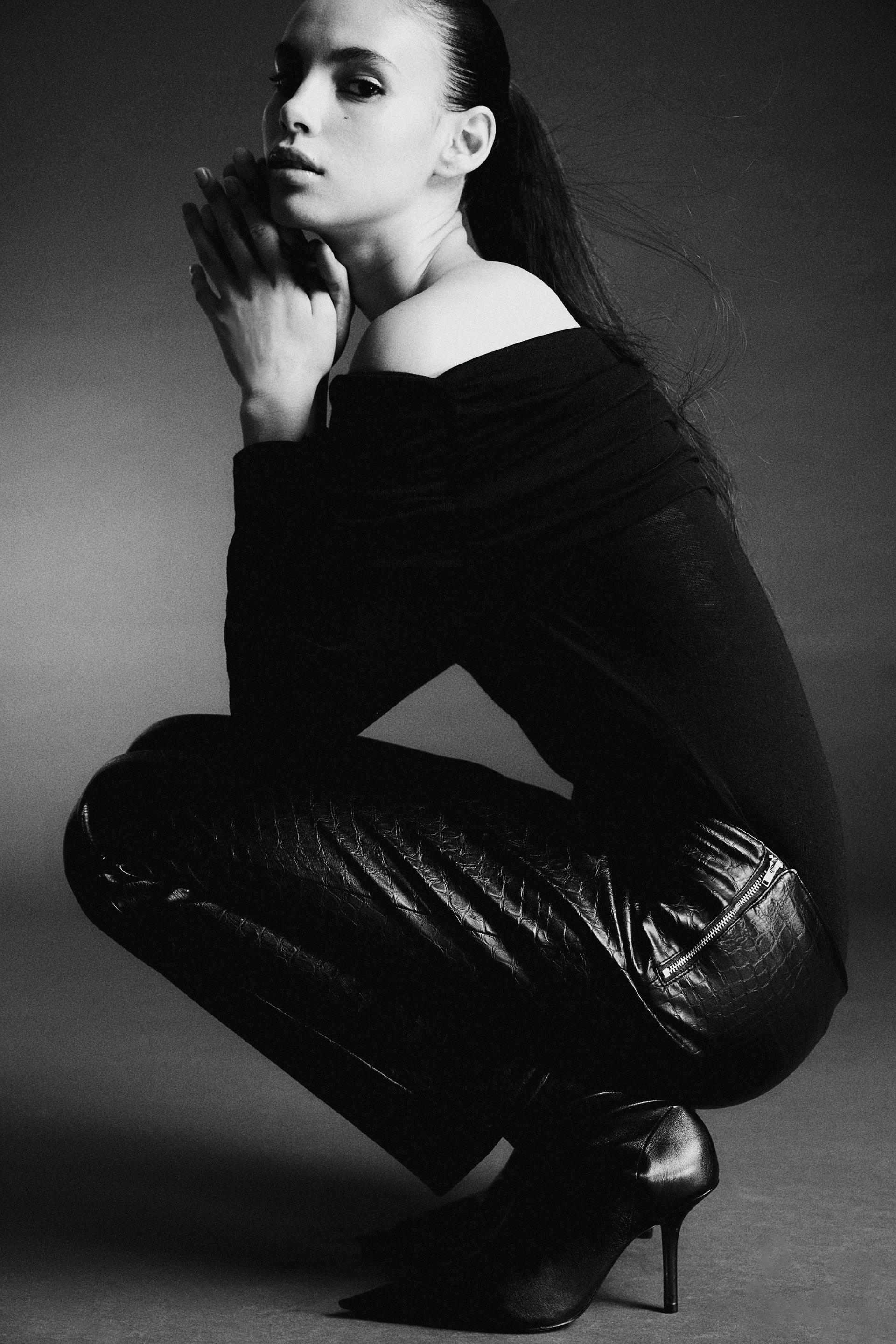 straight coated pants