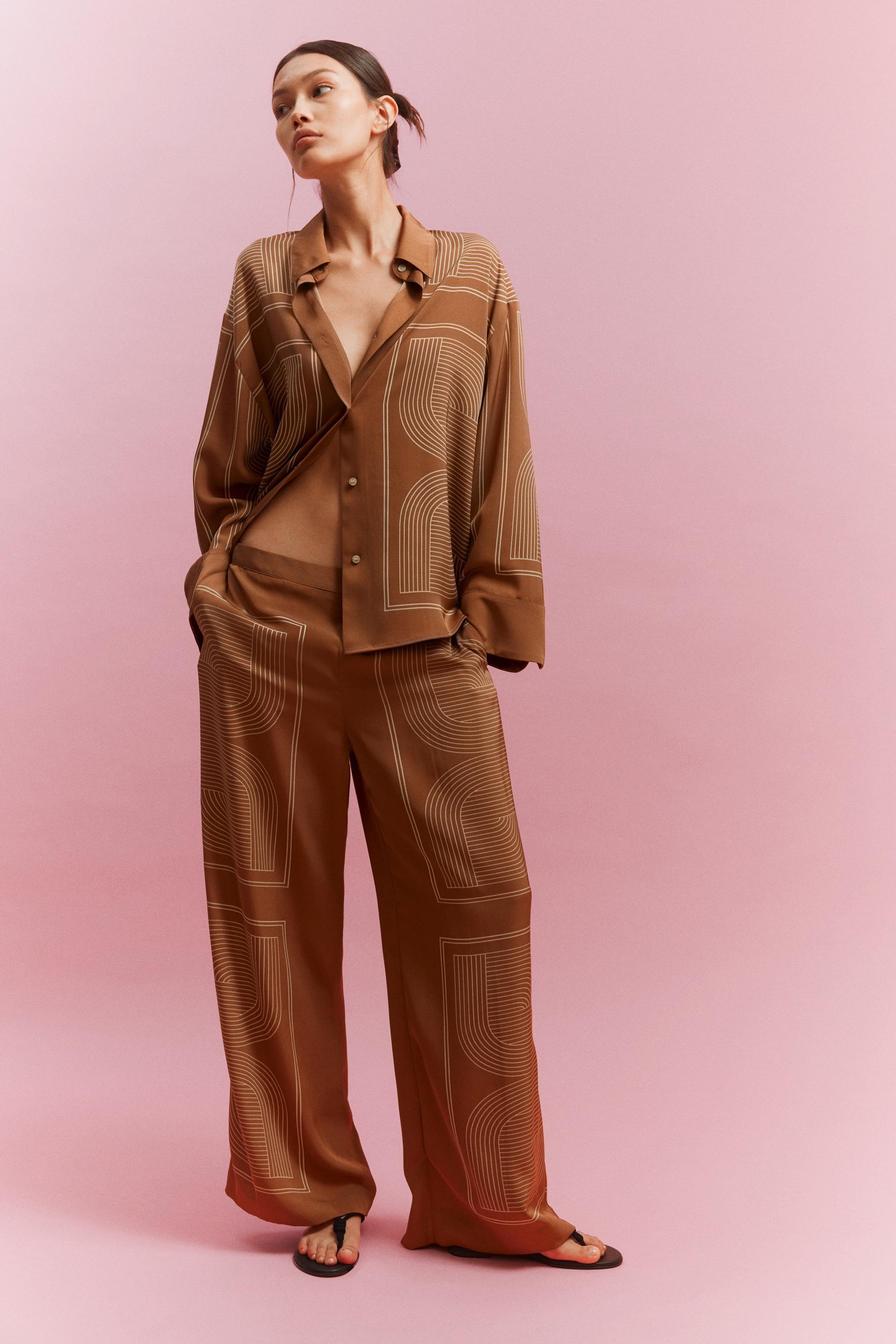straight-leg pants