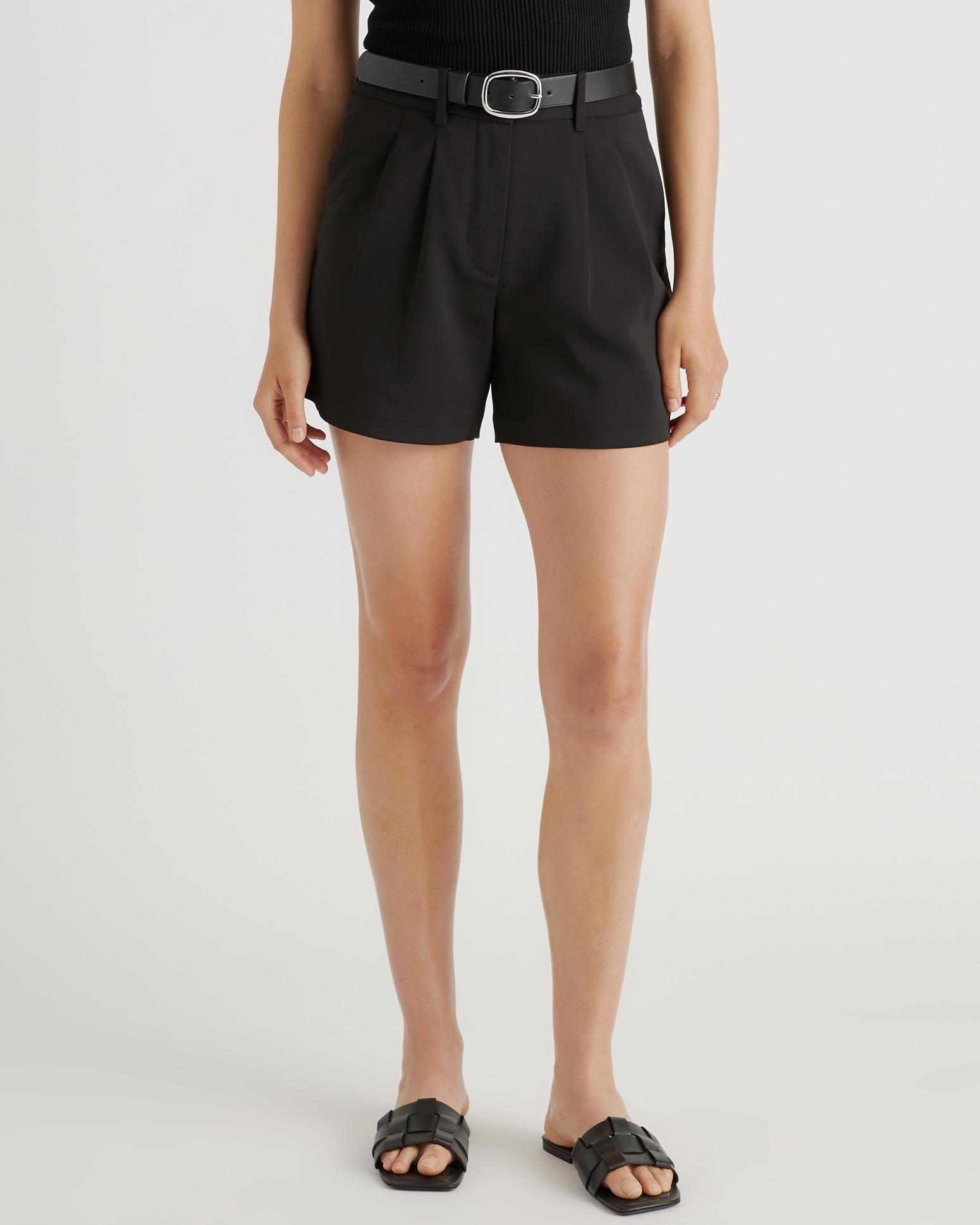 stretch crepe pleated shorts