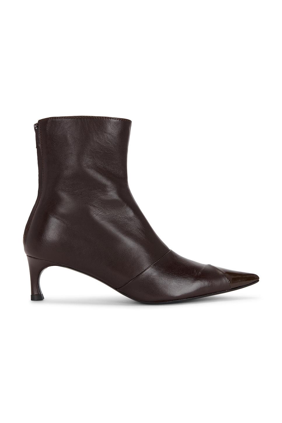 stretch leather boot