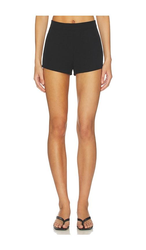superdown ava hot short in black.