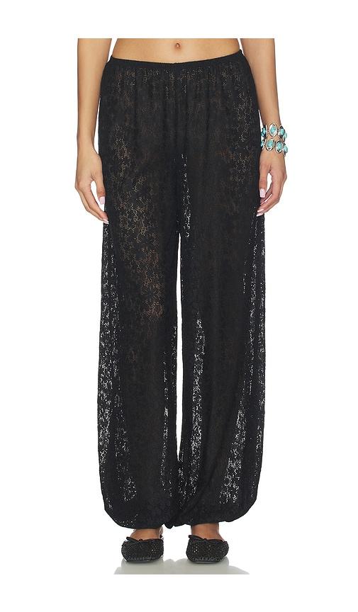 superdown liesel balloon pant in black.