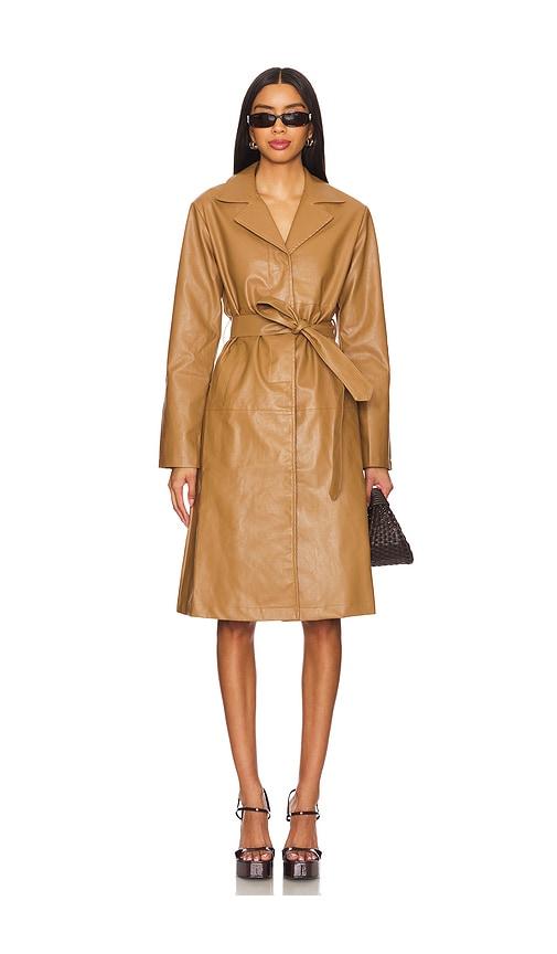 superdown viktoria faux leather coat in beige.