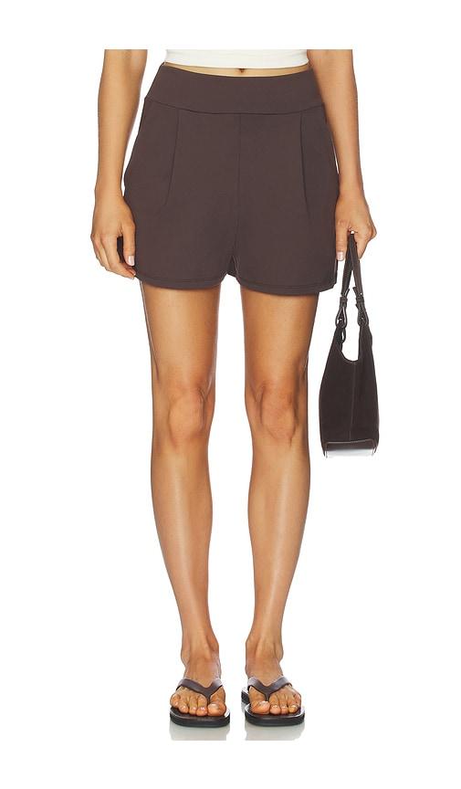 susana monaco essential pleated short in brown.