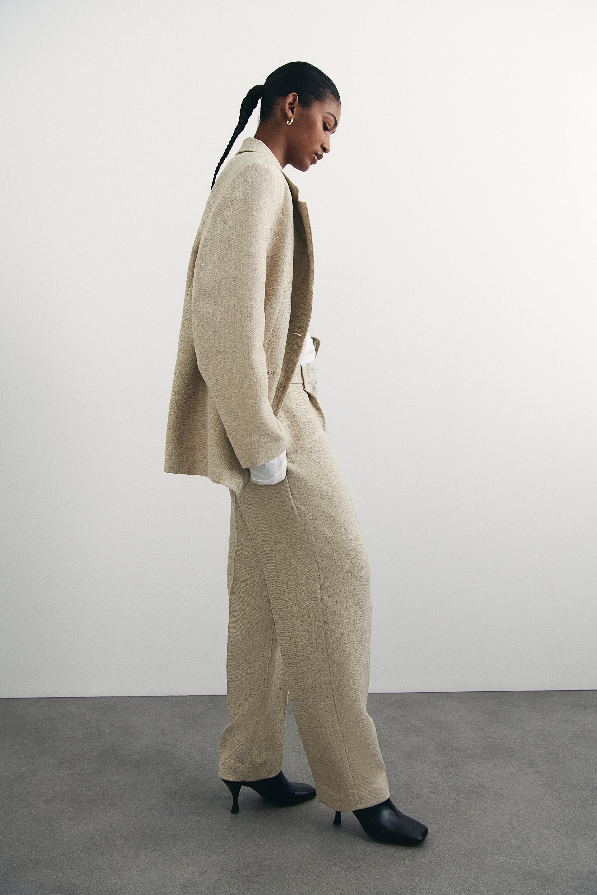 tapered dress pants