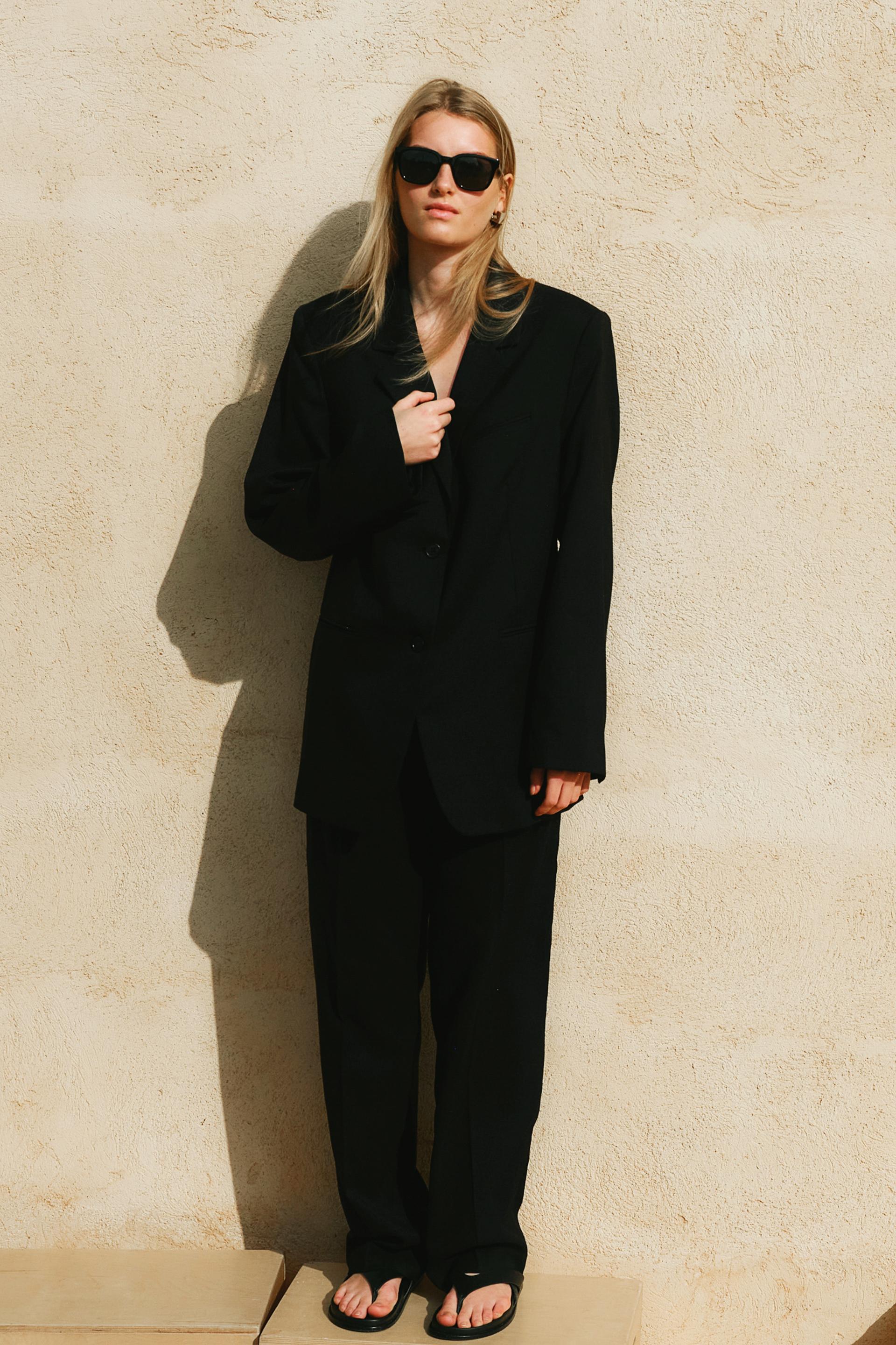 tapered dress pants