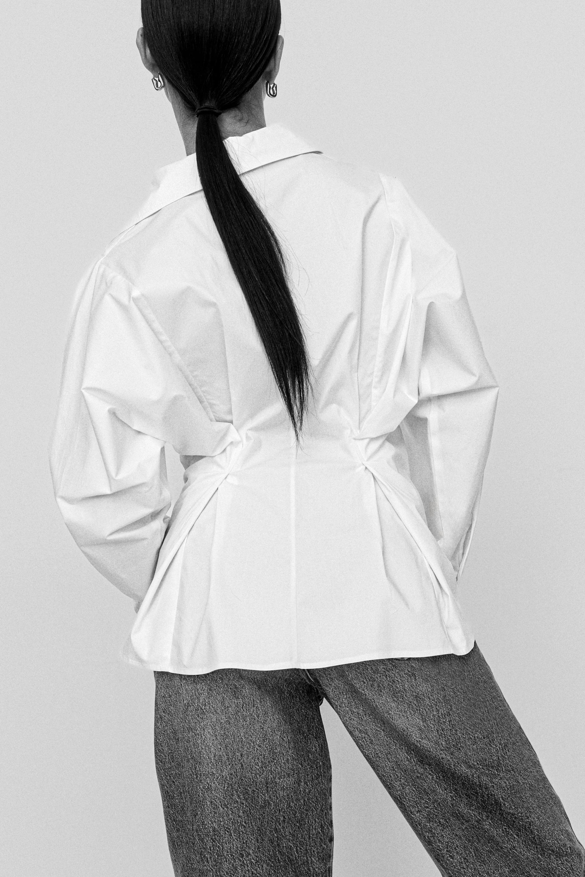 tapered-waist cotton shirt