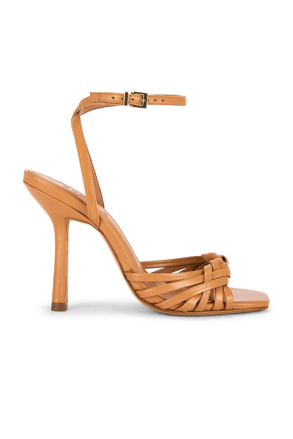 tara sandal