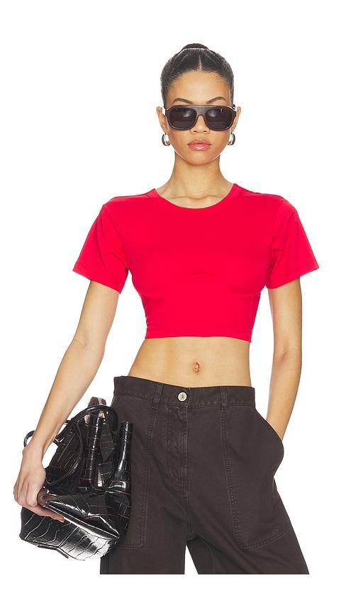 the attico cropped t-shirt in red.