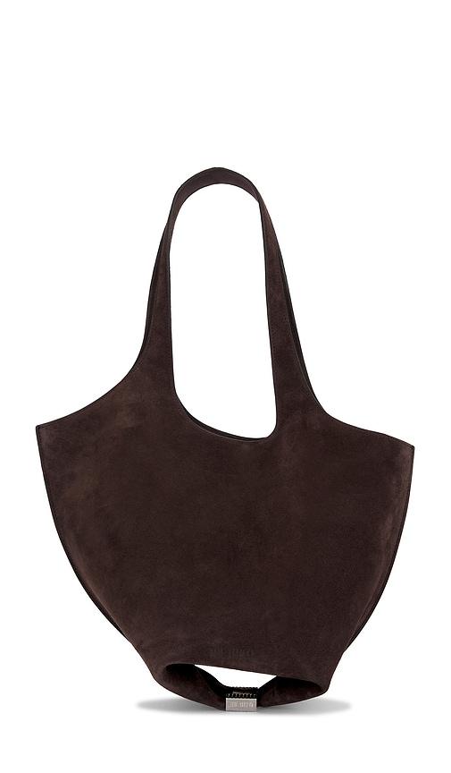 the attico la scoop medium shoulder bag in brown.