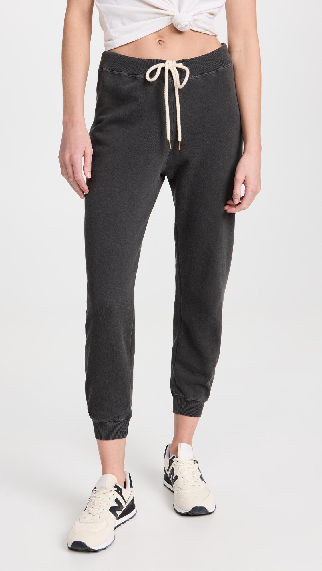 the cropped sweatpants