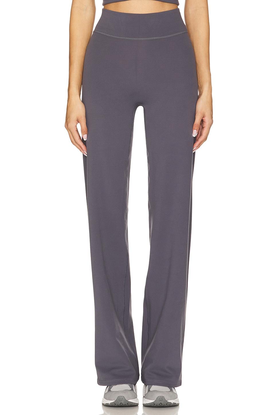 the essentials pant