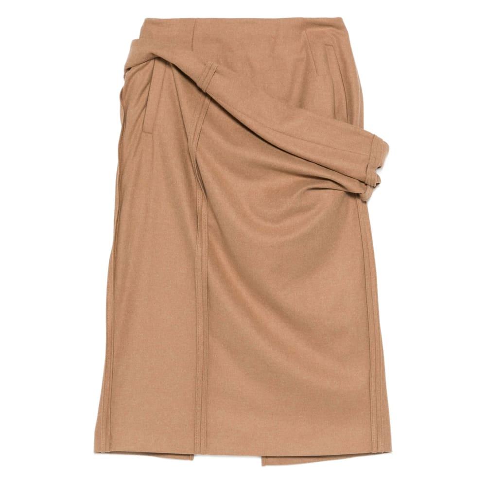 the garment skirt