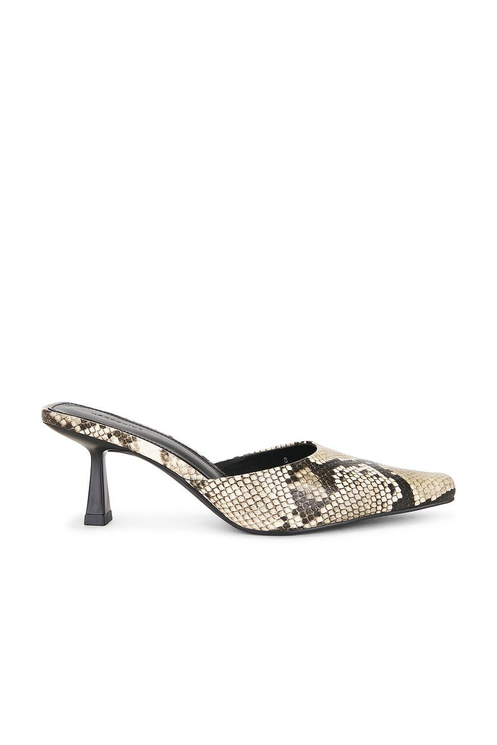 the kingsley heel pump