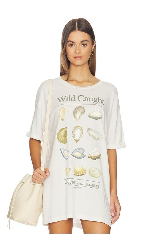 the laundry room wild caught oyster market oversized tee in white.