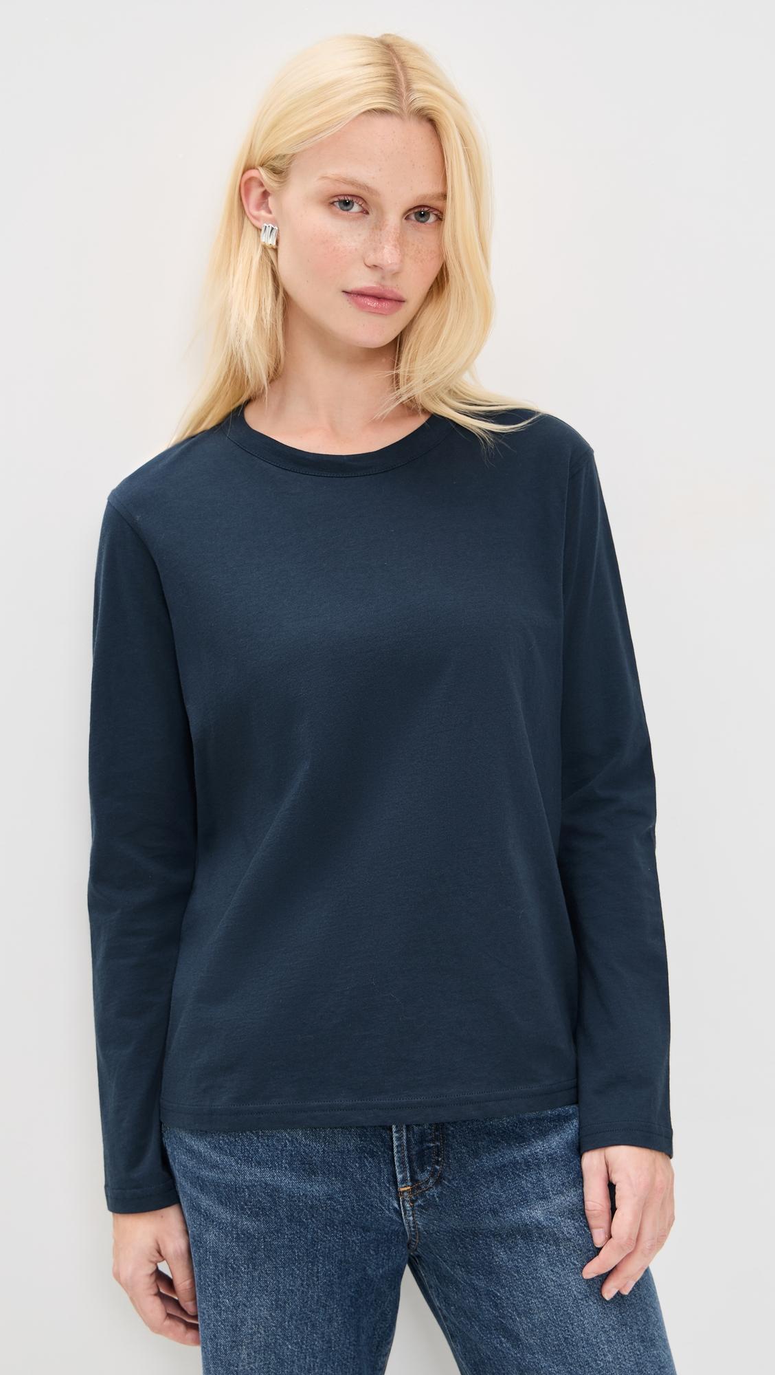 the long sleeve perfect tee in navy