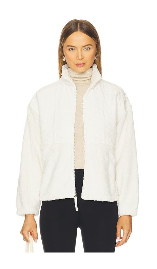 the north face cabin fleece full zip in white.