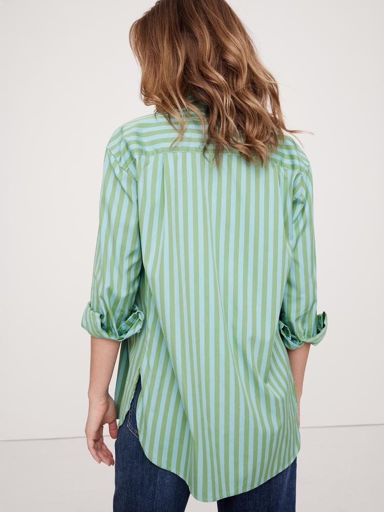 the oversized shirt