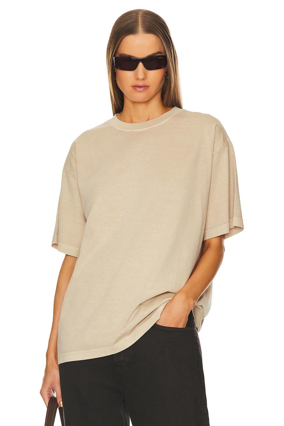 the relaxed tee