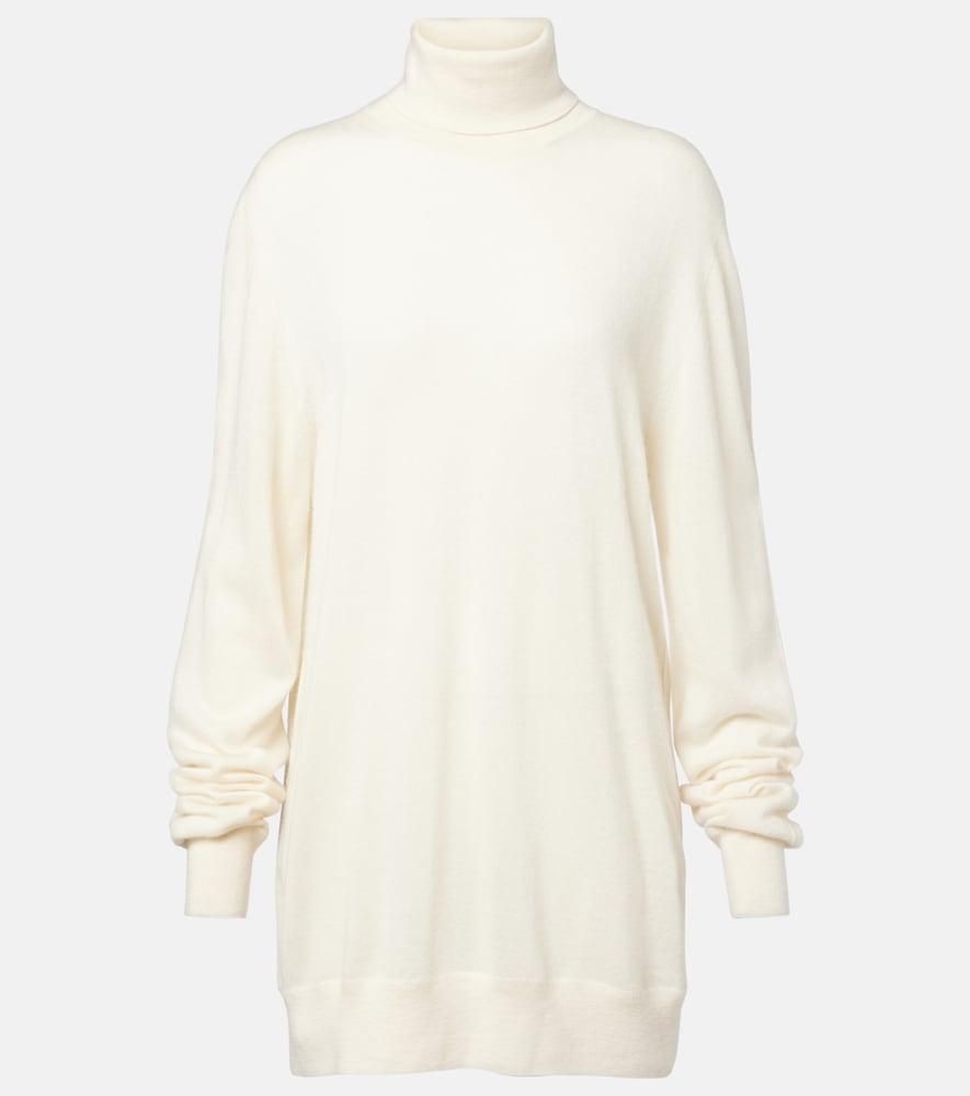 the row lizzy cashmere turtleneck sweater