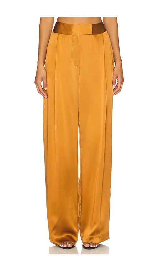 the sei relaxed trouser in brown.