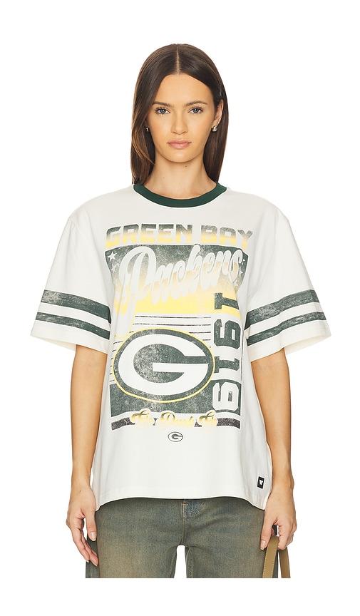 the wild collective packers drop shoulder vintage tee in cream.