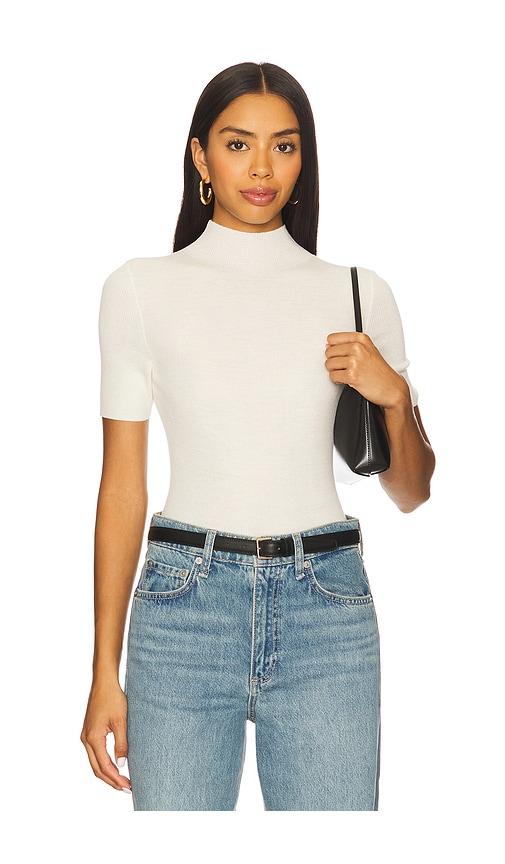 theory leenda solid regal top in white.
