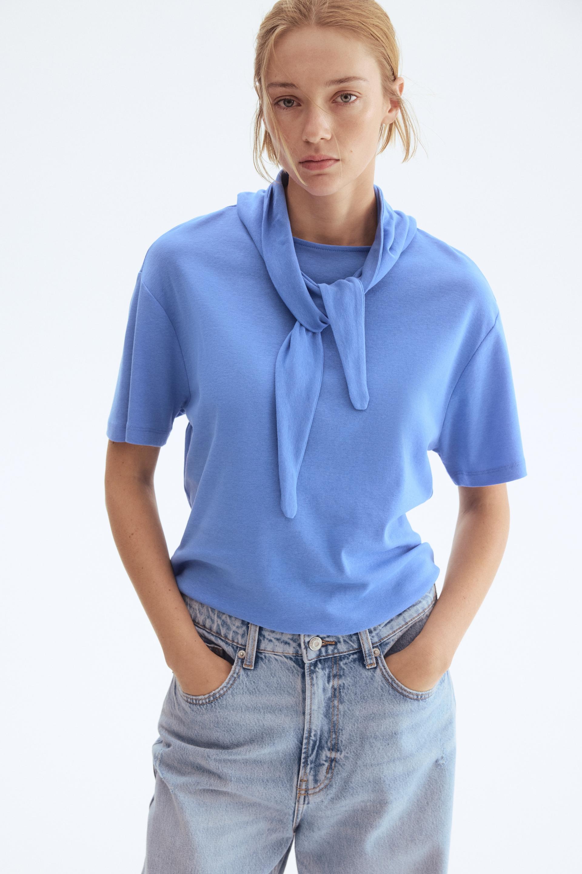 top with scarf collar