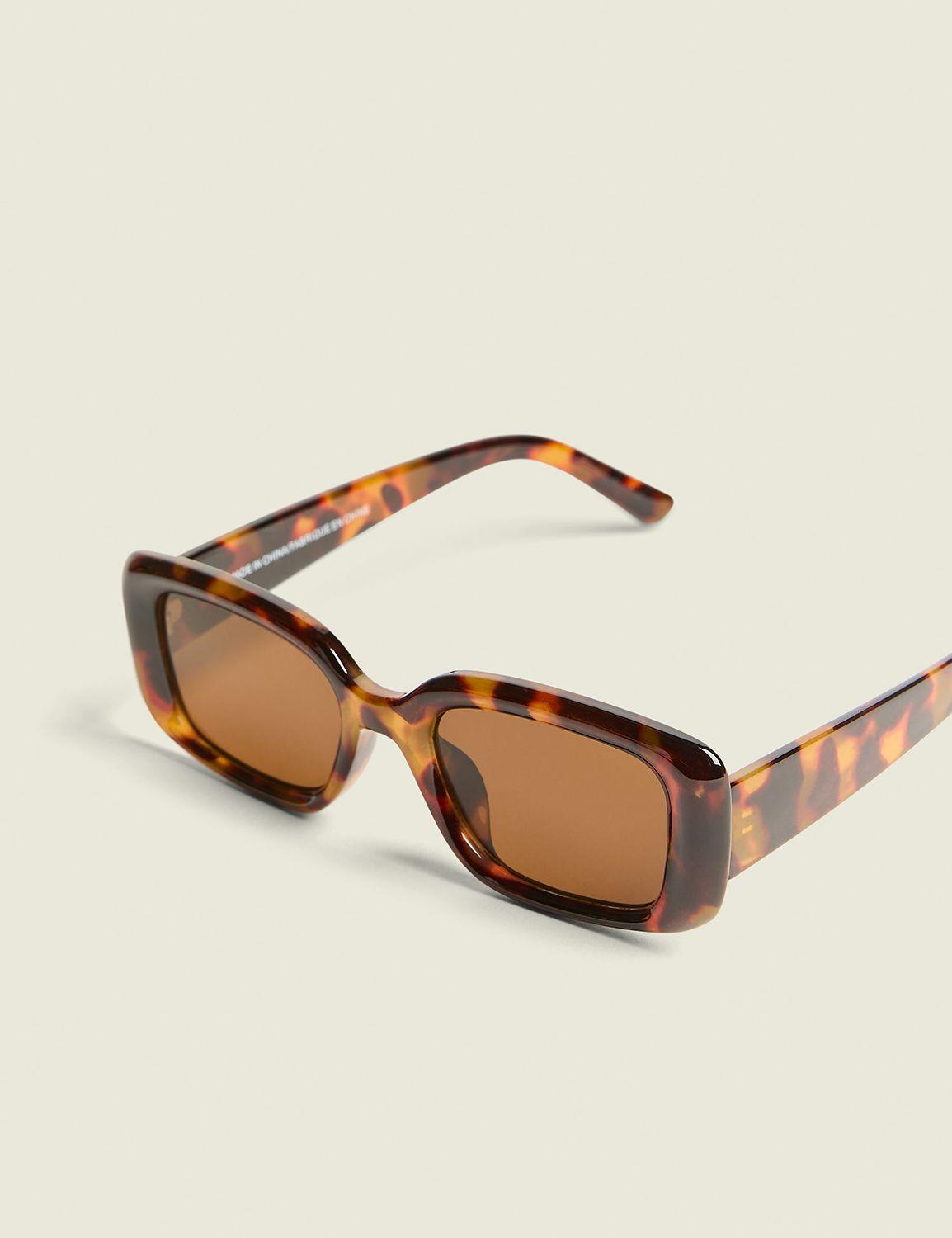 tortoiseshell trend sunglasses