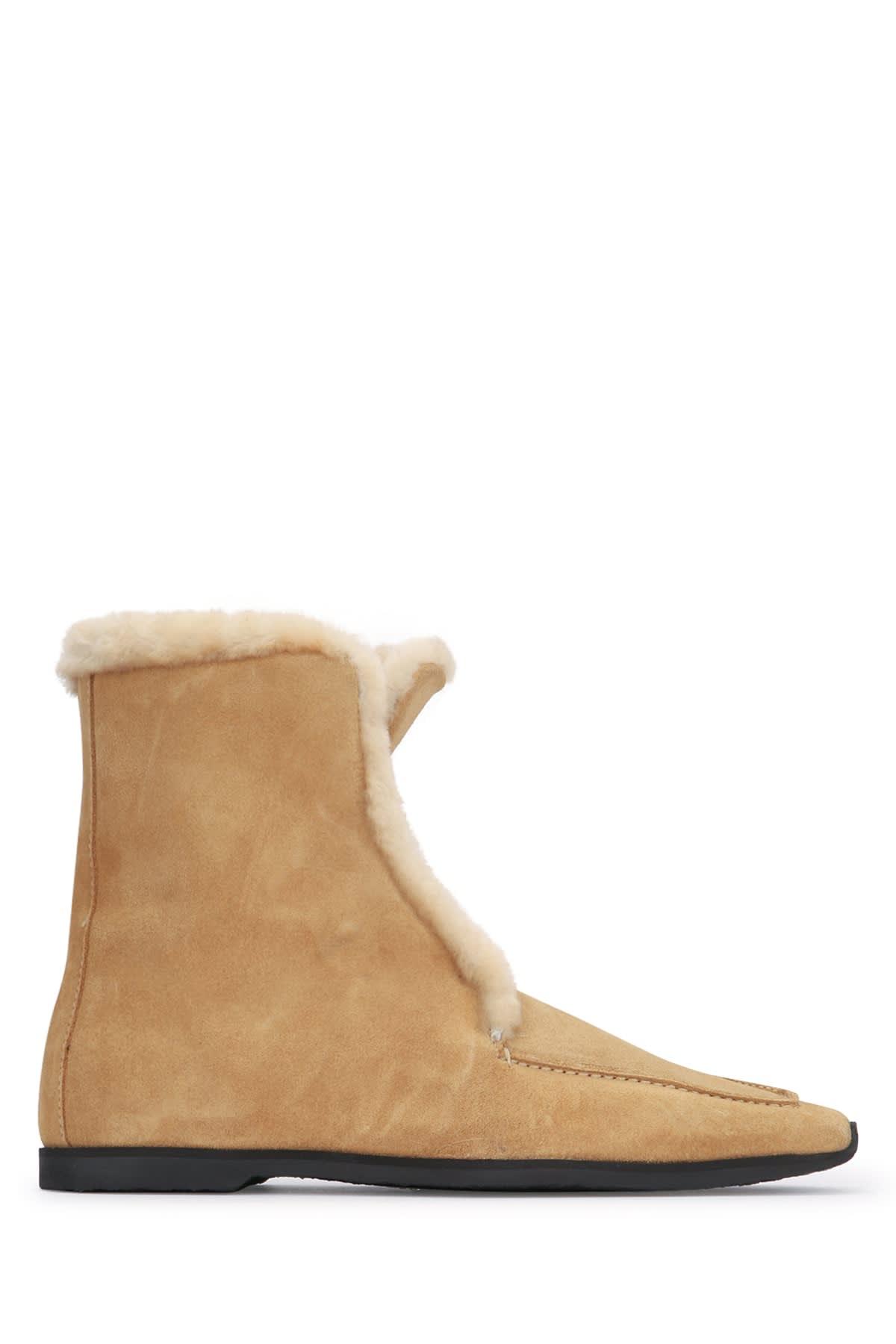 totême shearling-edge winter boots
