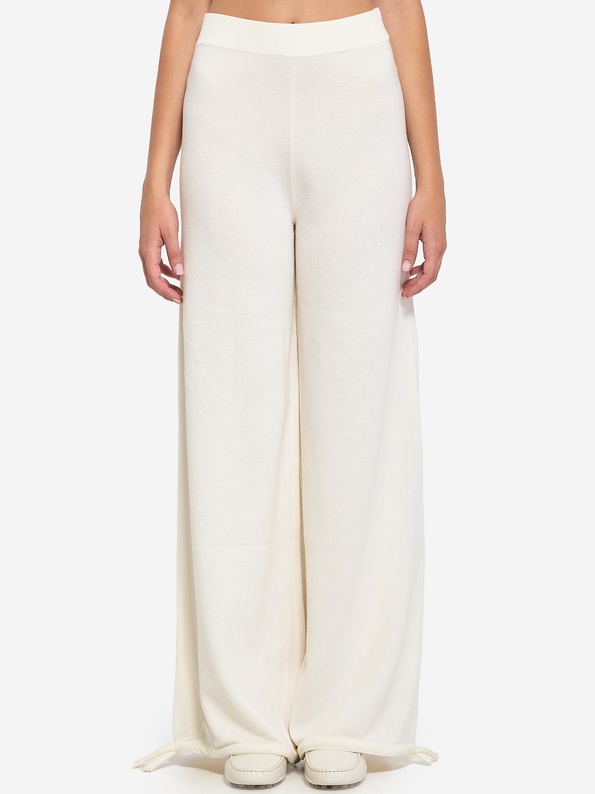 trousers in wool yarn