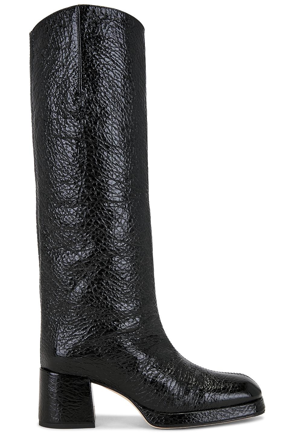tundra tall boot
