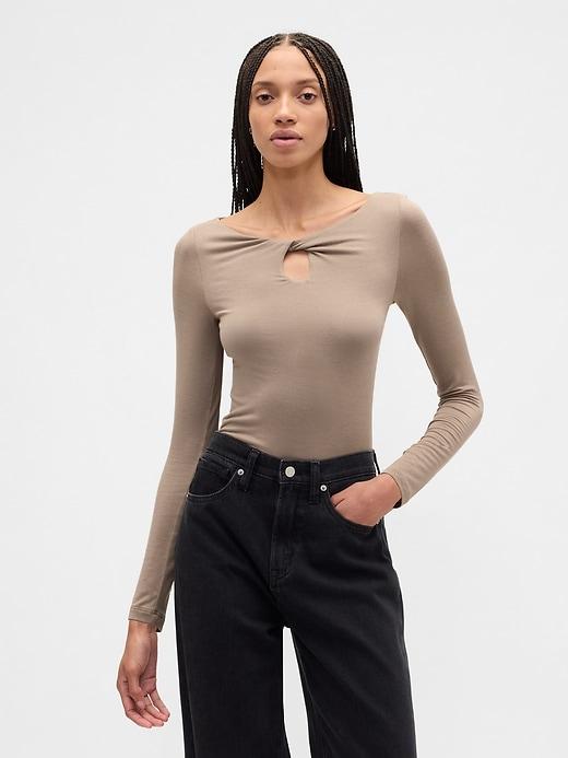 twist boatneck top